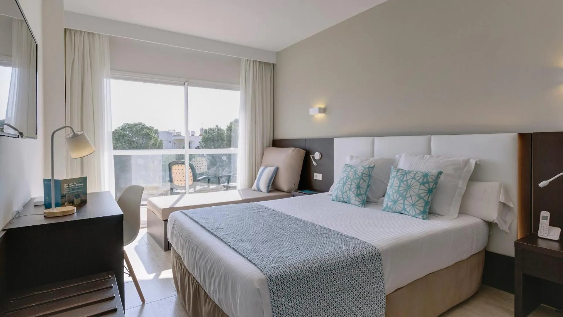 Ilunion Palmanova Mallorca Hotel