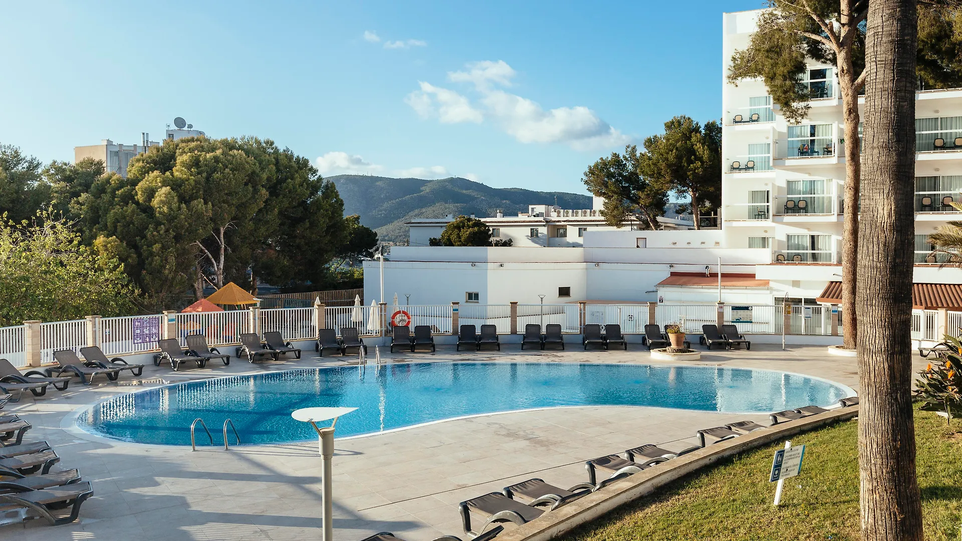 Ilunion Palmanova Mallorca ホテル
